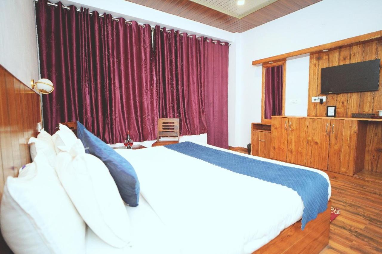 Hotel Kasauli View Cafe Restaurant Open Terrace Mountain View Exterior photo